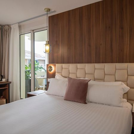 Hotel Amarante Cannes Luaran gambar