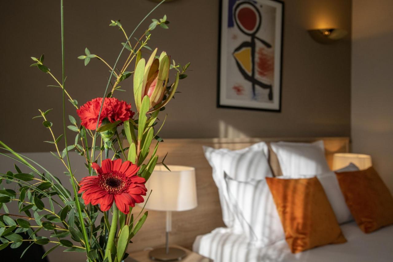 Hotel Amarante Cannes Luaran gambar