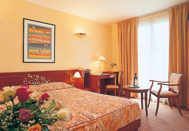 Hotel Amarante Cannes Bilik gambar
