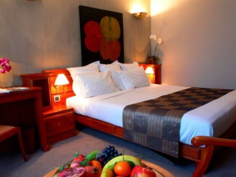 Hotel Amarante Cannes Luaran gambar