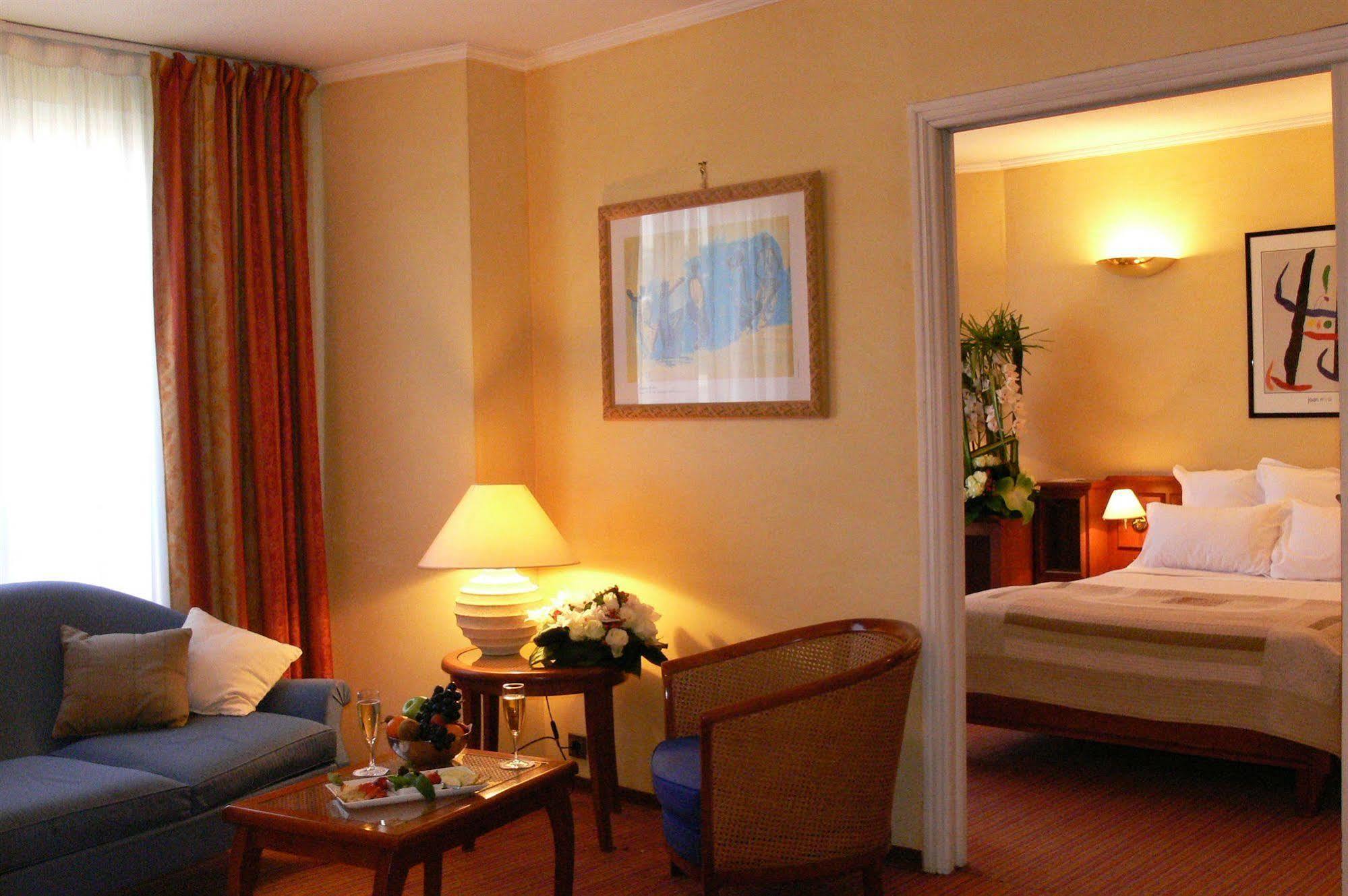Hotel Amarante Cannes Luaran gambar